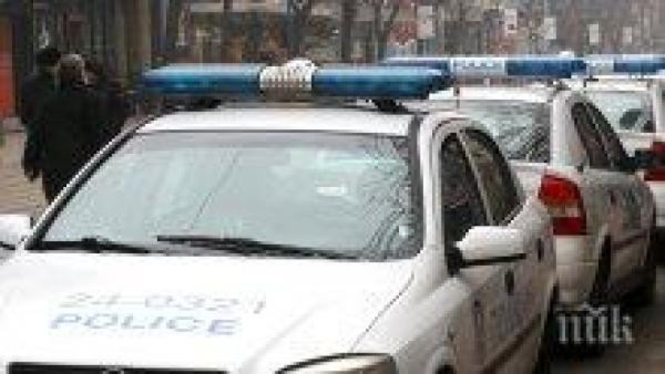 Тийнейджъри нападнаха и ограбиха пенсионерка Тийнейджъри нападнаха и ограбиха пенсионерка
