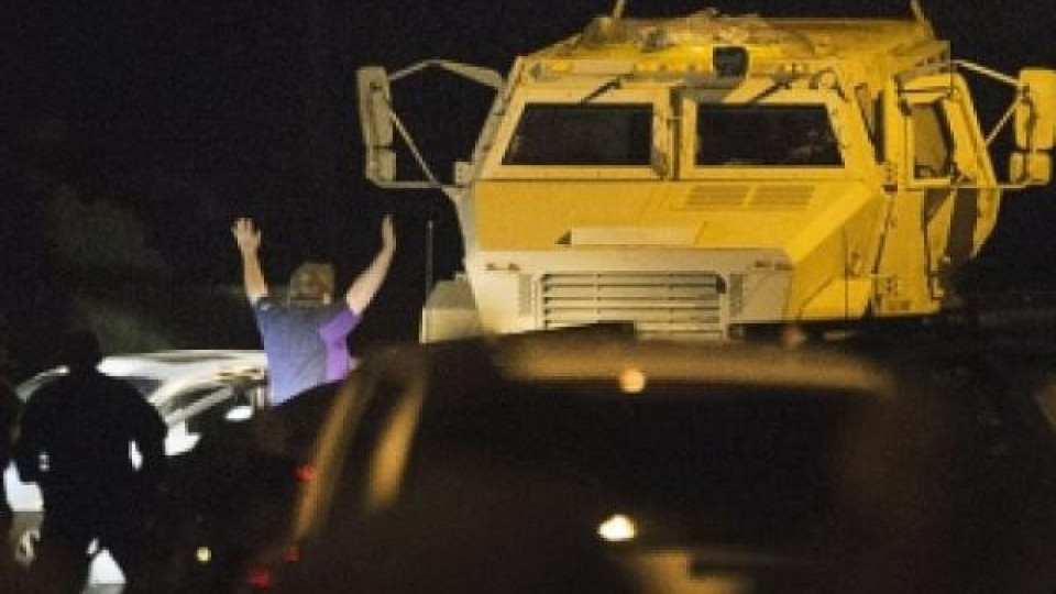 Съпруг изби четири деца и двама възрастни Съпруг изби четири деца и двама възрастни
