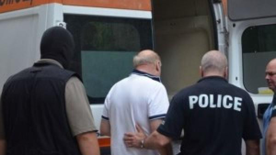 Цар Киро в болница вместо зад решетките Цар Киро в болница вместо зад решетките