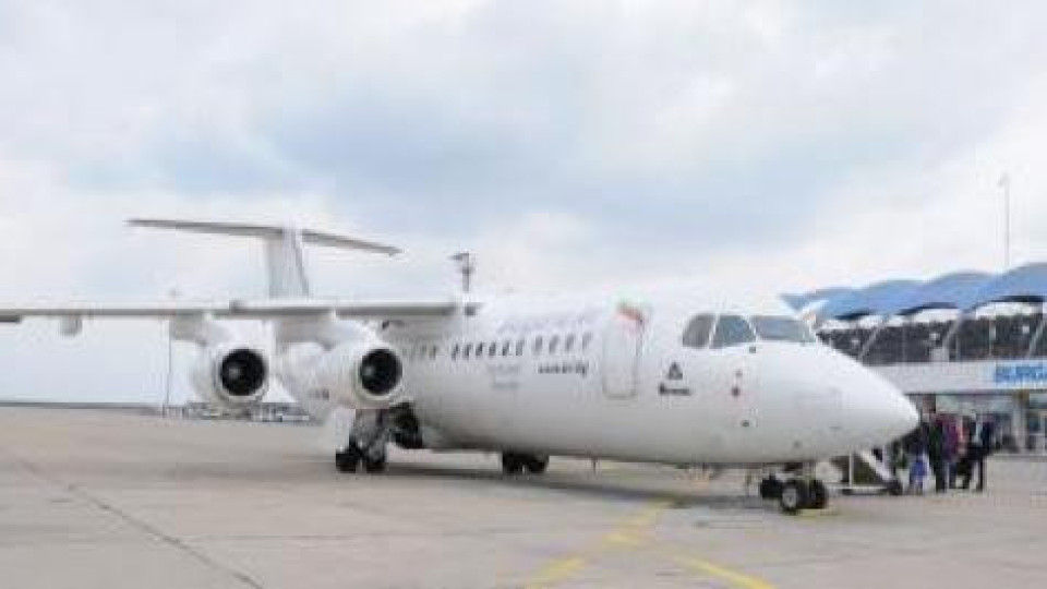 Самолет от Бургас за Москва събира подписи да заобиколи Украйна