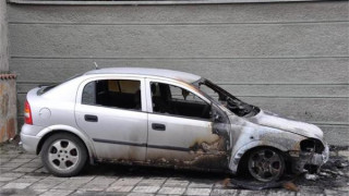 Подпалиха автомобилите на хасковски бизнесмен (СНИМКИ)