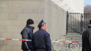 Разследват случая с обесилия се арестант в Благоевград