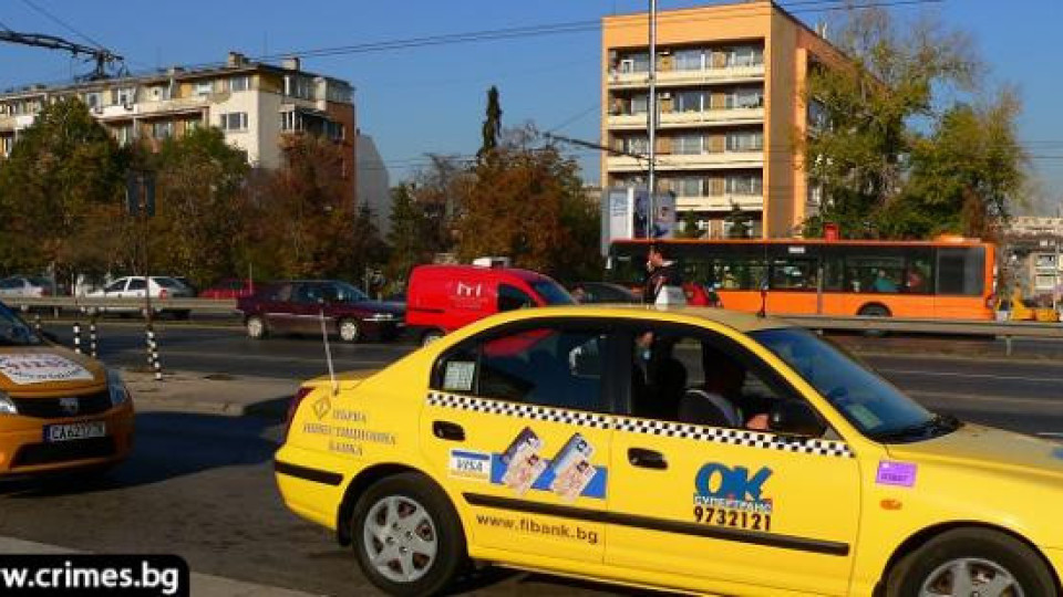 Такси блъсна и уби пешеходец в Благоевград Такси блъсна и уби пешеходец в Благоевград