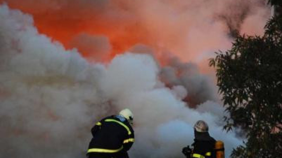 Голям пожар в апартамент във Варна - 1 загинал