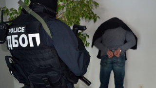 Спецакция на МВР в Благоевград, задържано е семейство