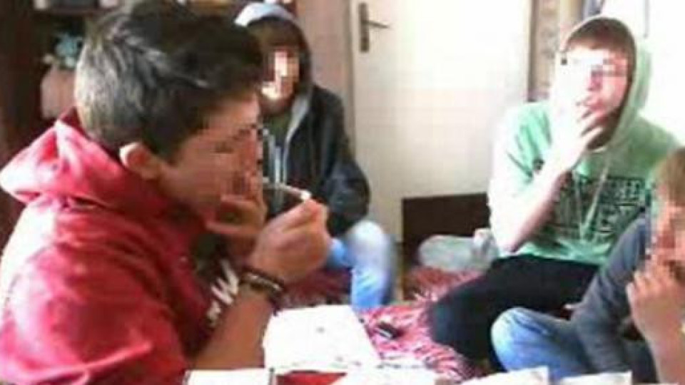 Деца заснеха как пушат марихуана и качиха видеото в Интернет