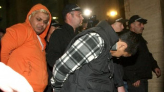 Салахедин Бин Аладин влязъл в страната с фалшива самоличност