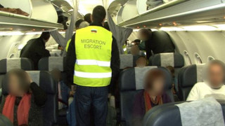 МВР връща 46 нелегални имигранти обратно в Ирак (СНИМКИ+ВИДЕО)