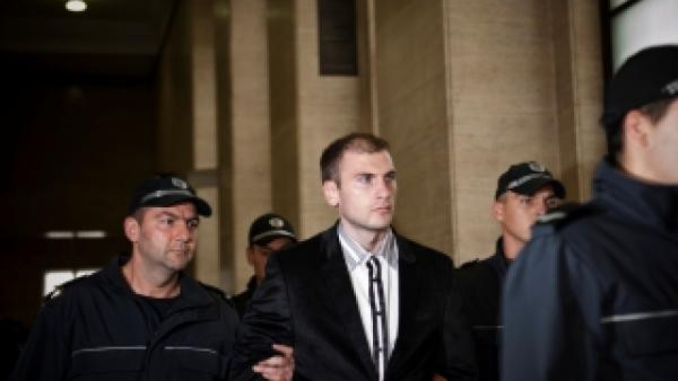 Христо Бисеров не се яви на делото срещу Октай Енимехмедов Христо Бисеров не се яви на делото срещу Октай Енимехмедов