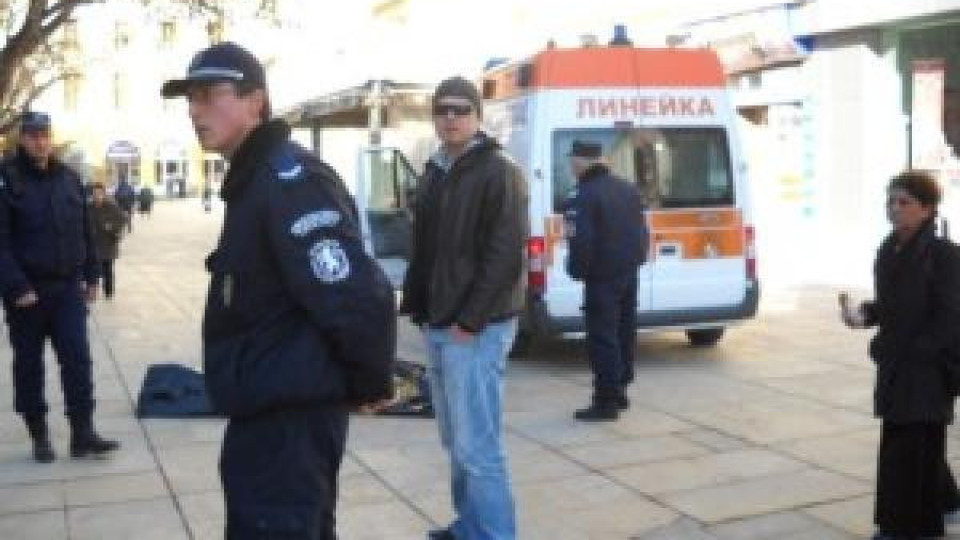 Ужасяваща гледка на улицата силно изплаши жители на Варна! Ужасяваща гледка на улицата силно изплаши жители на Варна!