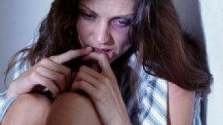 Нечовешко! Неизвестни нападнаха младо момиче в Несебър