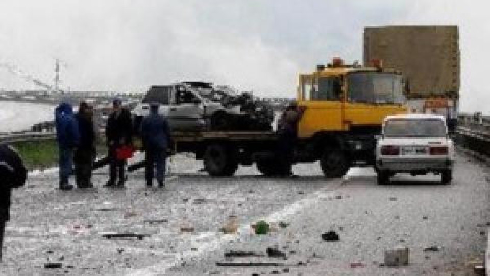 Верижна катастрофа на магистрала „Хемус”! Български гражданин издъхна!