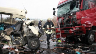 Зверска катастрофа разтърси страната ни!