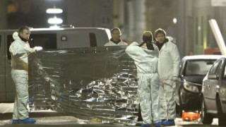 Обрат: Единият от взривените във Виена първо е бил застрелян!