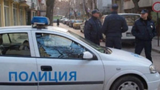 Потрес! Три озверели жени нападнаха мъж и се подиграха с него!