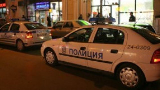 Страхотия в столицата! Банди нападат жени и им късат ушите!