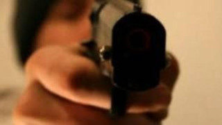 Ужас! Простреляха студент до университета!