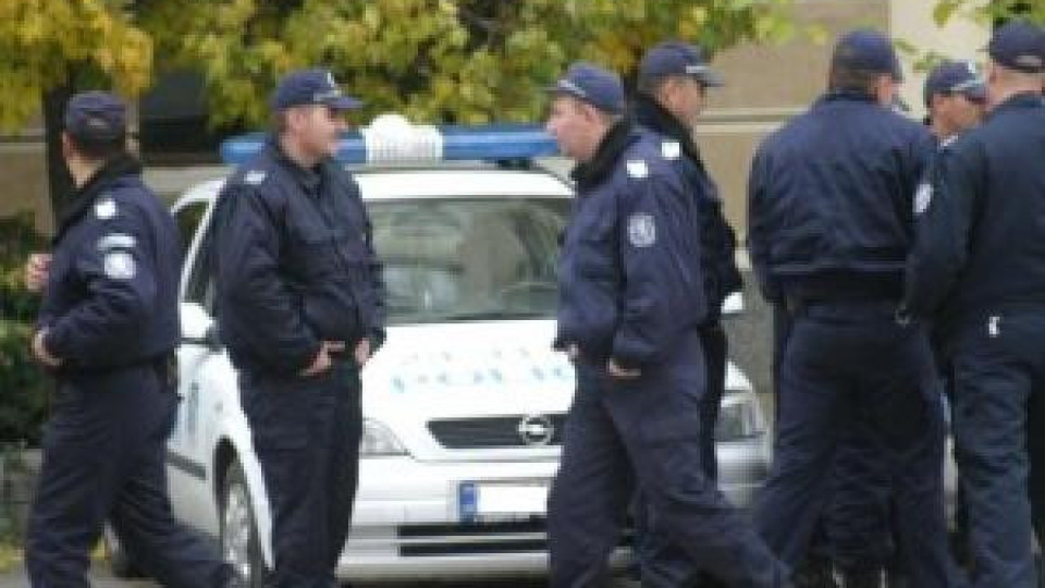 Първолак вдигна полицията на крак Първолак вдигна полицията на крак