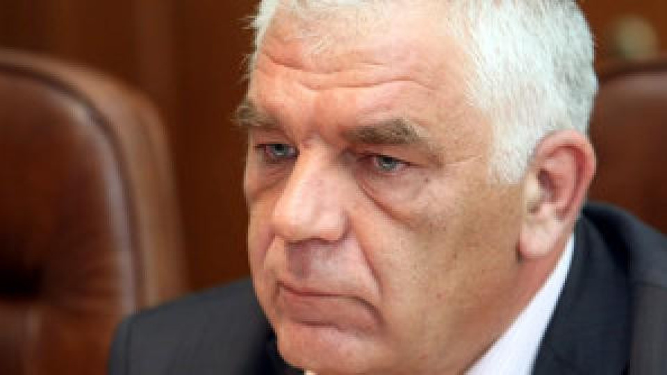 Ваньо Танов изкара наяве кирливите ризи на депутат от ДПС Ваньо Танов изкара наяве кирливите ризи на депутат от ДПС