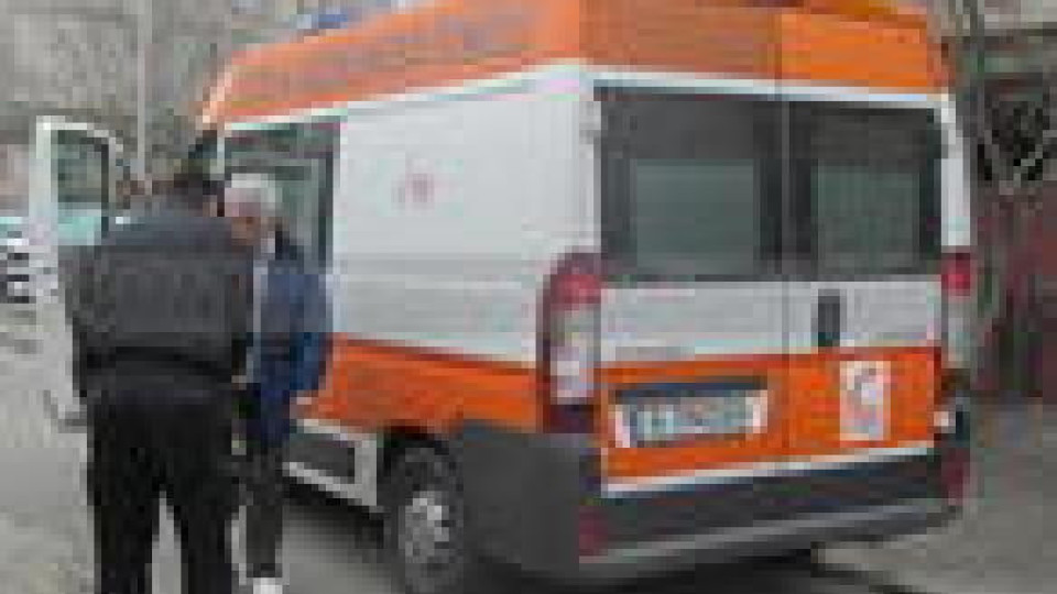 Наркозависима се сгромоляса от изоставена сграда във "Възраждане" (снимки) Наркозависима се сгромоляса от изоставена сграда във "Възраждане" (снимки)