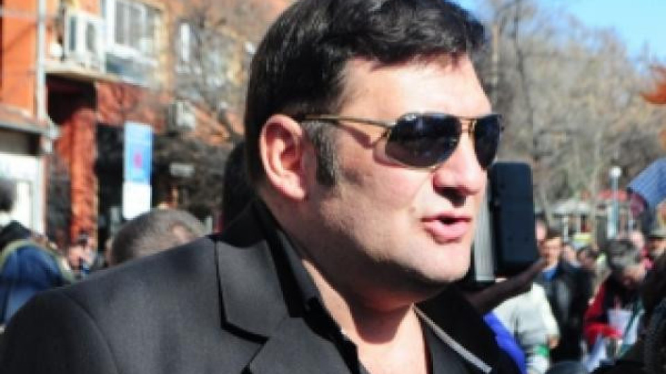 Жената и децата на бизнесмен на косъм от отвличане Жената и децата на бизнесмен на косъм от отвличане