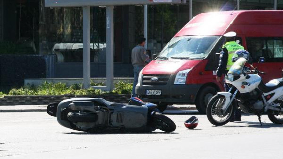 Загина 26-годишен моторист в Бургас