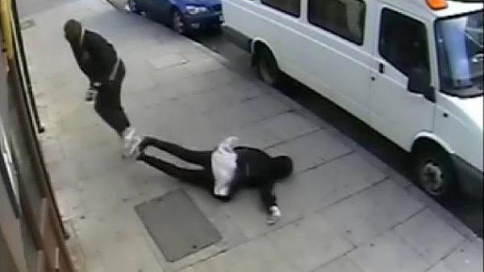 Неизвестен мъж нокаутира 16-годишно момиче в Лондон