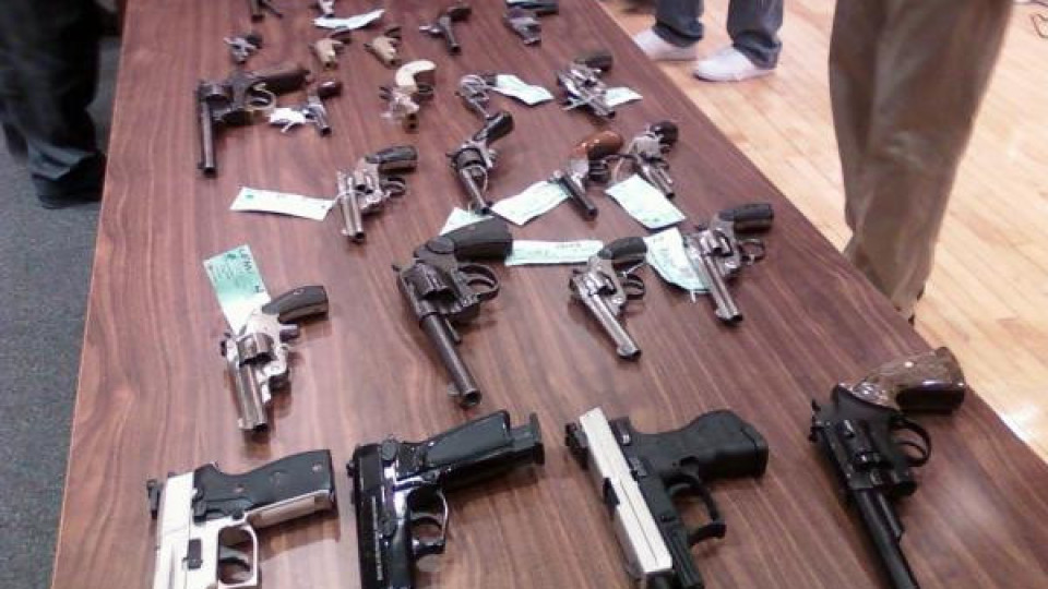 От граждани на община Септември са иззети голямо количество взривни вещества, оръжия и боеприпаси От граждани на община Септември са иззети голямо количество взривни вещества, оръжия и боеприпаси