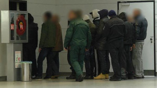 Екстрадираха задържаните при операция „Шок – 2” (СНИМКИ + ВИДЕО)
