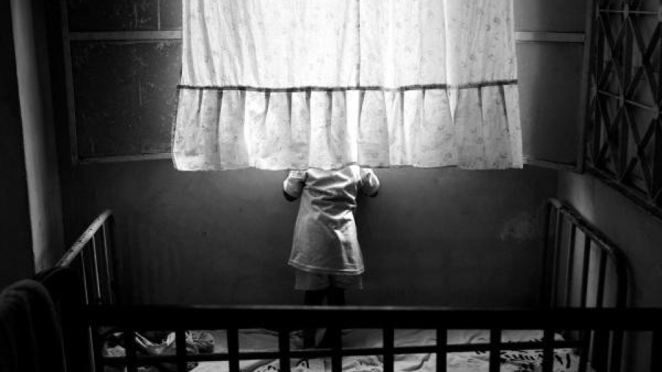 Деца, държани под ключ от години в Дреново