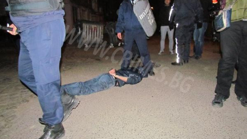 Арестуваха четирима наркодилъри в София