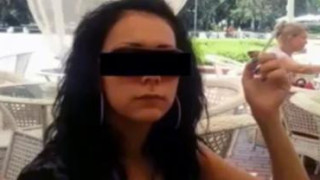 24 часа арест за 19-годишната майка, карала децата си да пушат