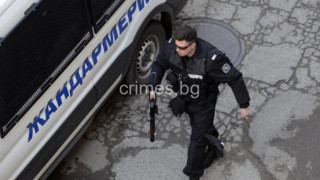 Мащабна полицейска акция тече в Самоков