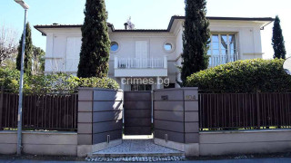 Зеленски е дал под наем вилата си в Тоскана на руснаци за 50 000 евро: италиански медии