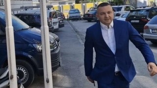 ОБВИНЕН: Кметът на Варна Иван Портних заеква пред прокуратурата