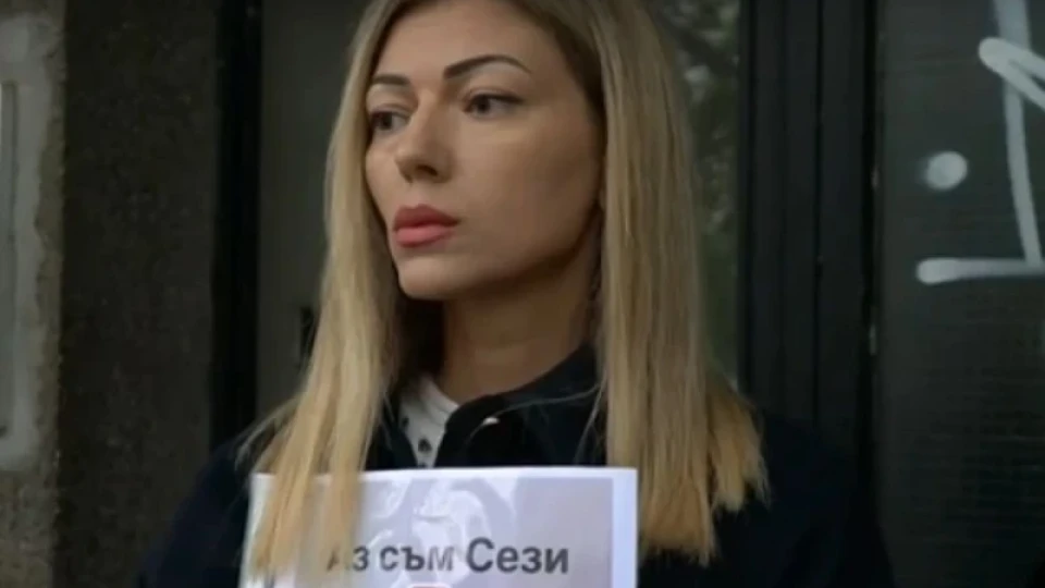 Мъжът, който блъсна и стреля по жена си в Русе, е пуснат под домашен арест Мъжът, който блъсна и стреля по жена си в Русе, е пуснат под домашен арест