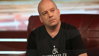 Водещ сценарист от екипа на Слави се разграничи рязко от Тошко: Един депутат струва колкото шестима лекари, този тумор трябва да се изреже!