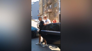 Трима души са задържани за бруталното нападение на пл. „Славейков“ в София (ВИДЕО)