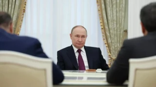 Западните лидери трябва спешно да възстановят каналите за комуникация с Русия, които бяха разрушени в началото на войната
