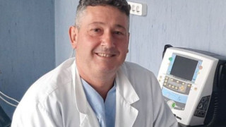 Столичен хирург върна към живота две сестри, извадени от морето в Поморие