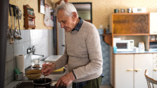България е втора в Европа в "срамна статистика": 37,7% от българите не могат да си позволят пълноценно хранене