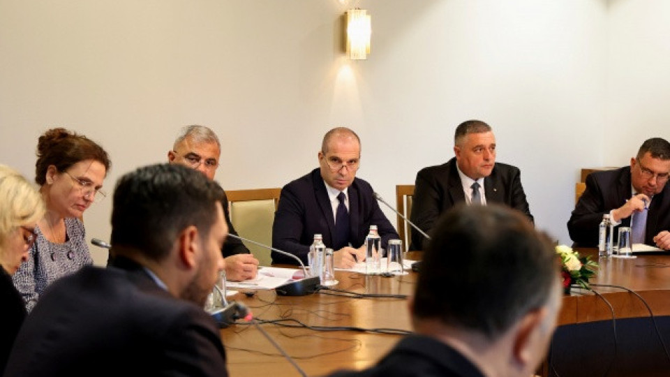 Вицепремиерът Караджов: Два моста на 475 км речна граница са “желязна завеса” в рамките на ЕС