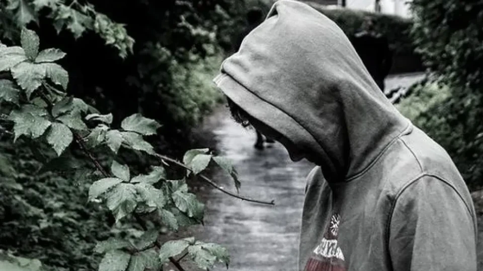 Дезориентиран чужденец от дни живее на улица в София Дезориентиран чужденец от дни живее на улица в София