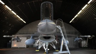 Полицейски хеликоптер бе вдигнат по спешност над база в Белгия, където се съхраняват американски ядрени оръжия