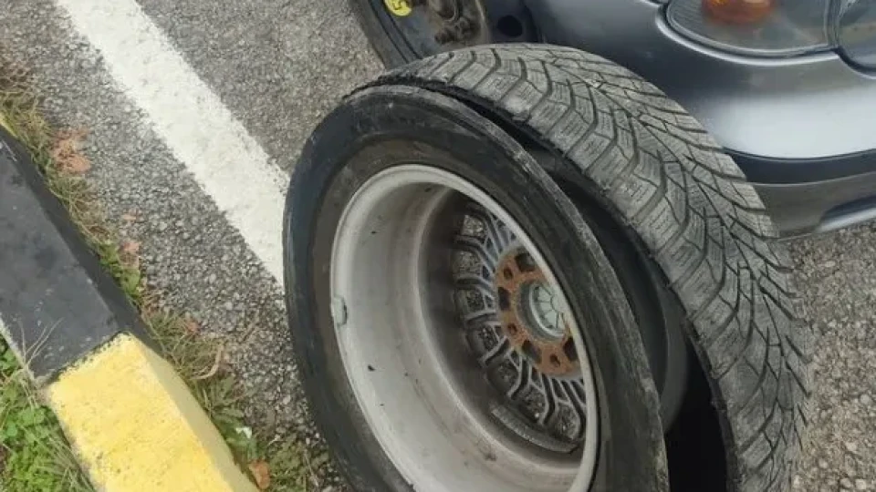 Шофьор с ново обвинение към родните пътища, не му повярваха