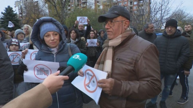 Жители на столичния кв. „Младост“ протестират срещу застрояване: Готови са да блокират „Цариградско шосе“
