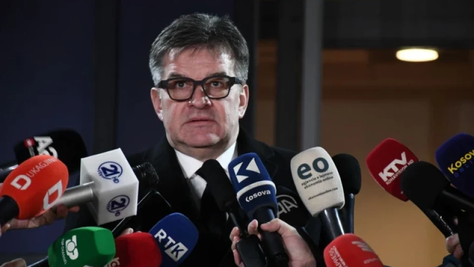 Нови имейли на Епстийн разкриват връзка с бивш топ дипломат на Фицо