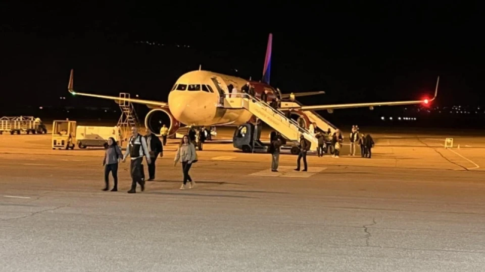 Делегация от кметове посрещна първите пътници от първия полет на летище "Пловдив" от Братислава