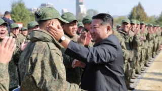 Севернокорейски войски са изпратени да разчистват мини в Курс, но тяхната роля не се изчерпва с това