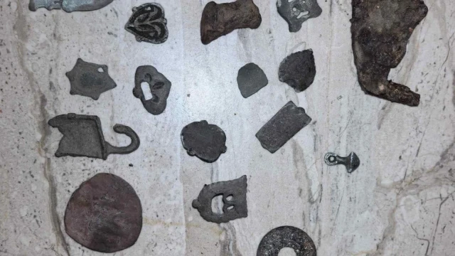 Заловиха иманяри, крили ценни предмети в Бургаско